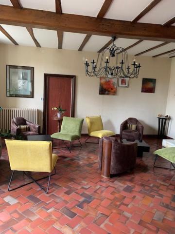 Logis Domaine Du Prieure Hotell Tonnay-Boutonne Eksteriør bilde