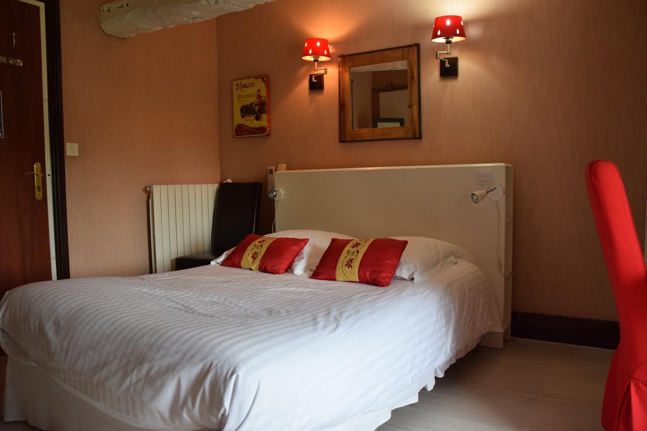 Logis Domaine Du Prieure Hotell Tonnay-Boutonne Eksteriør bilde